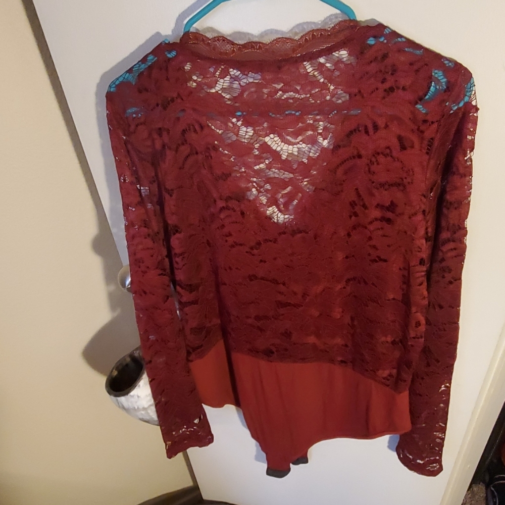 One piece - Picture 2 of 2
